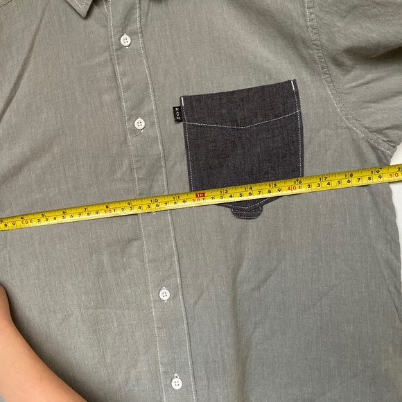 KAVU - grey on grey, SS button down, size S - Picture 4 of 4